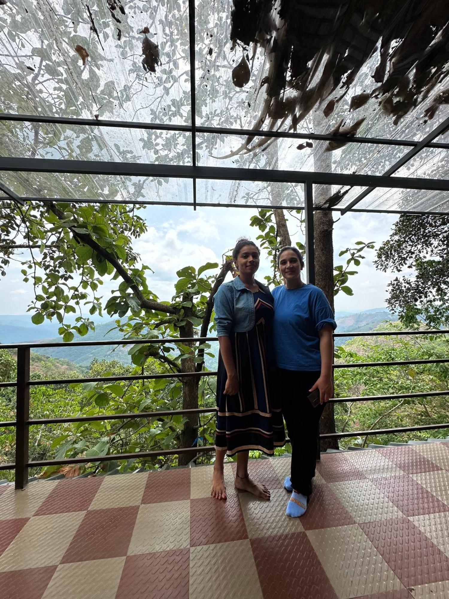 Sunset Valley Kerala Pool Resort - Serene Natural Forest Cottage Stay In Idukki With Sunrise & Sunset Panoramas, Natural Streams & Tranquil Summer Evenings Pīrmed エクステリア 写真