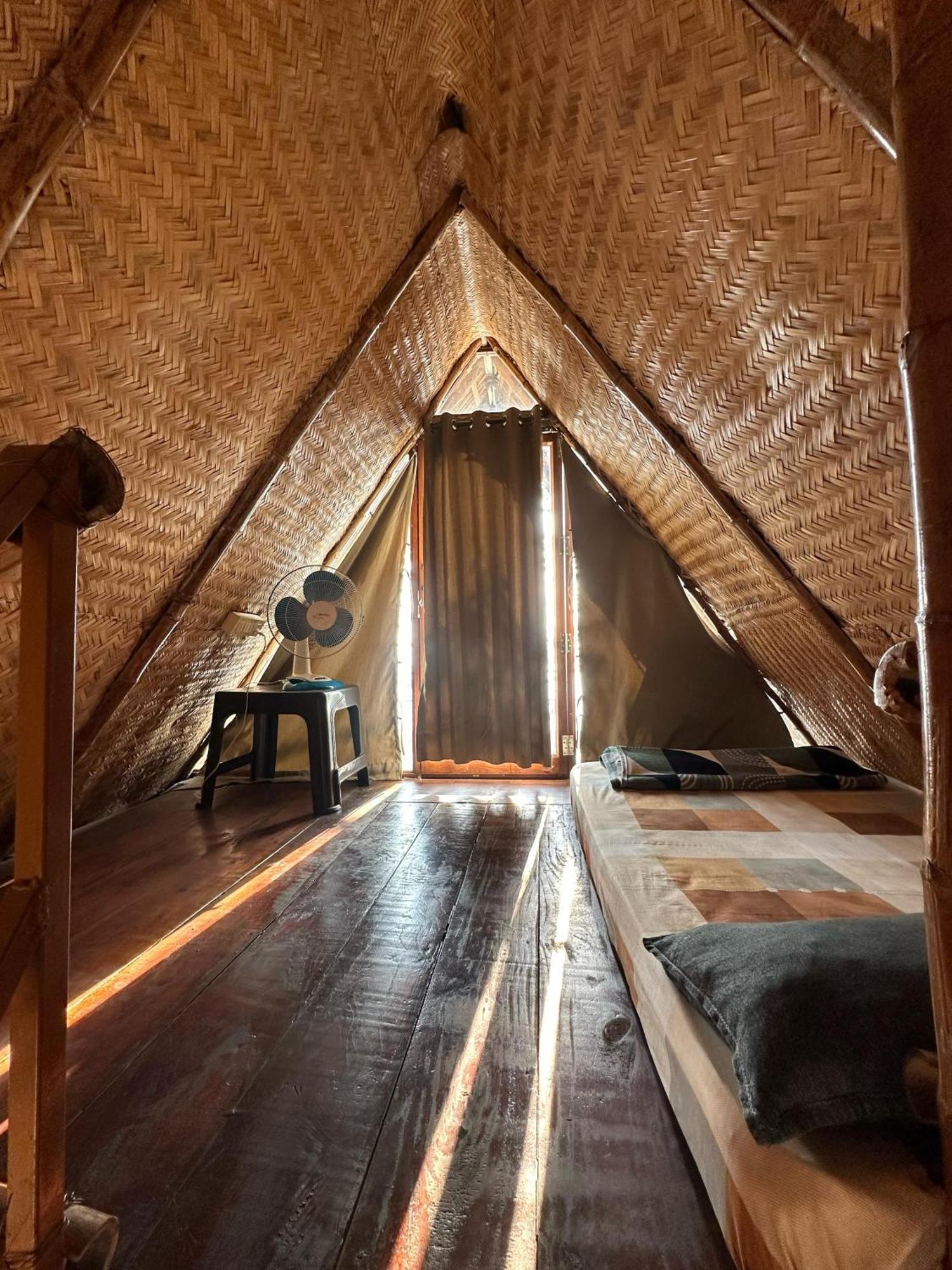 Sunset Valley Kerala Pool Resort - Serene Natural Forest Cottage Stay In Idukki With Sunrise & Sunset Panoramas, Natural Streams & Tranquil Summer Evenings Pīrmed エクステリア 写真